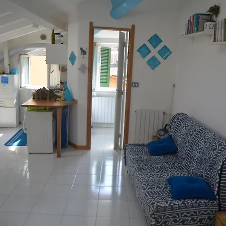 Mansarda Mare Azzurro Di Varazze Varazze